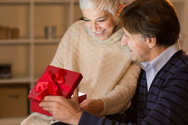 15 Irresistible Holiday Gift Finds for Health, Wellness and Beauty