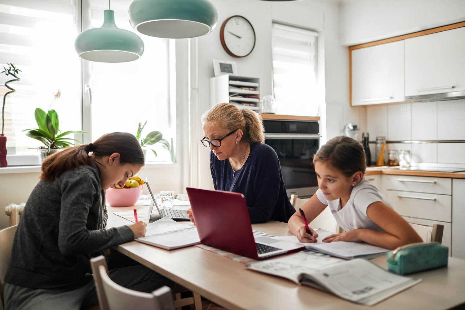 4 Tips to Help Kids to Cope With COVID-19 Anxiety