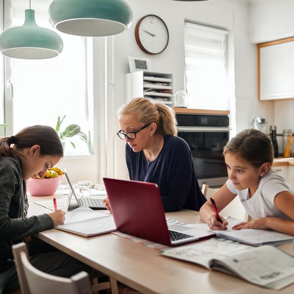 4 Tips to Help Kids to Cope With COVID-19 Anxiety