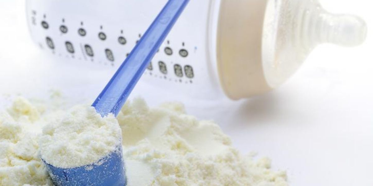 Apa Dibalik Kekurangan Susu Formula Bayi AS – dan Bagaimana Memastikan Itu Tidak Terjadi Lagi