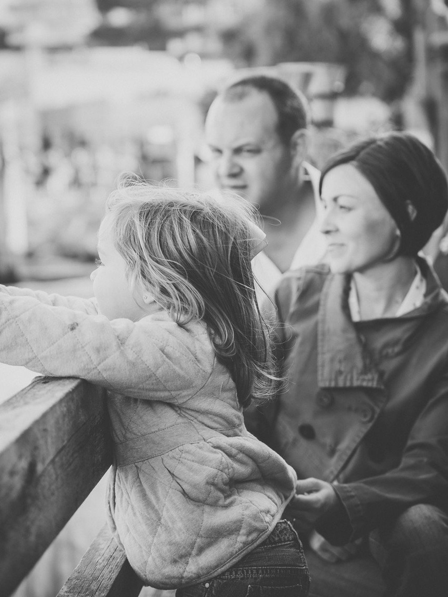 Aidee at a museum with her husband and daughter.