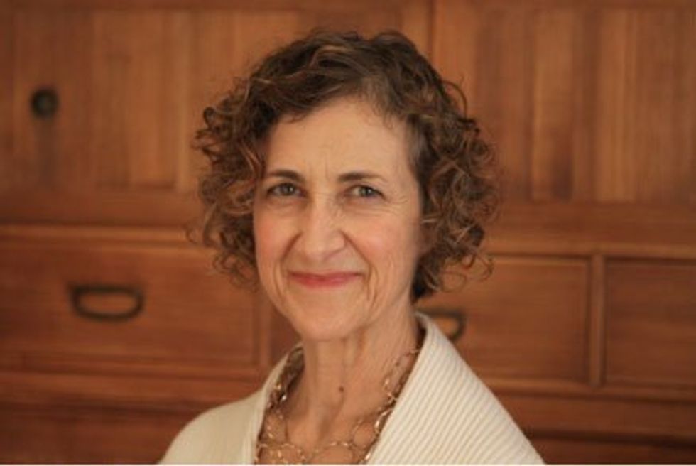 Andrea Pflaumer is author of Shopping for the Real You.