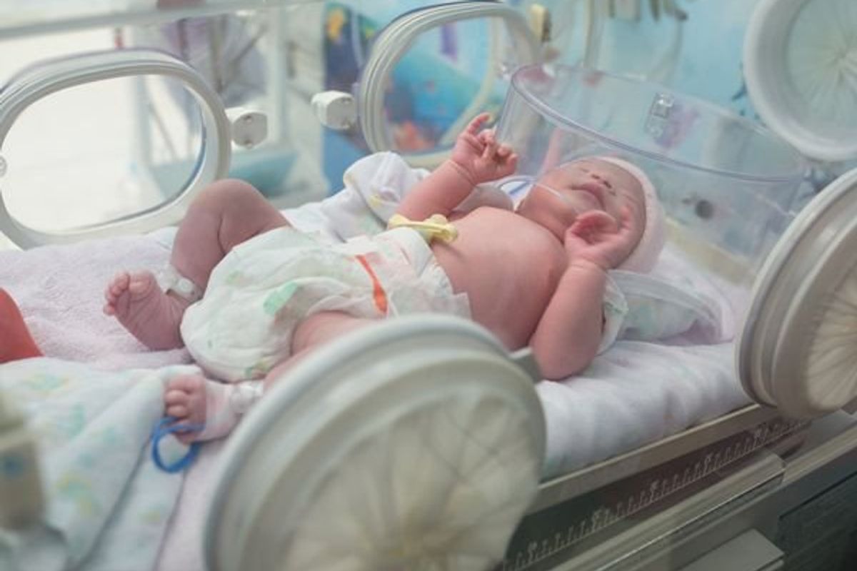 baby in the nicu