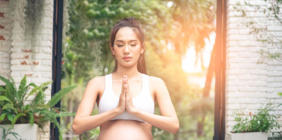 5 Best Yoga Poses for Pregnant Women - HealthyWomen