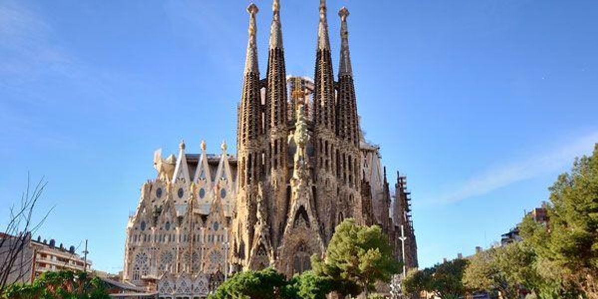 Tres Señoritas Travel to Spain: Beautiful Barcelona - HealthyWomen