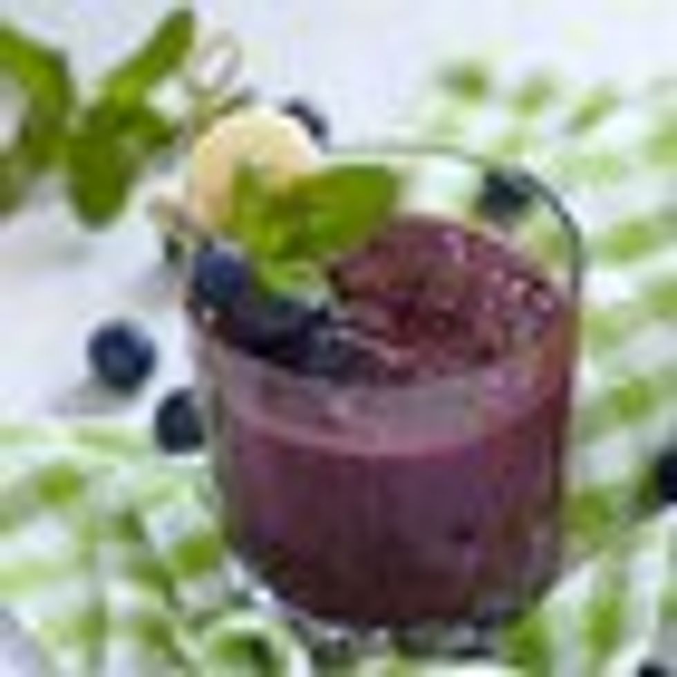 Blueberry Banana Oatmeal Chia Smoothie