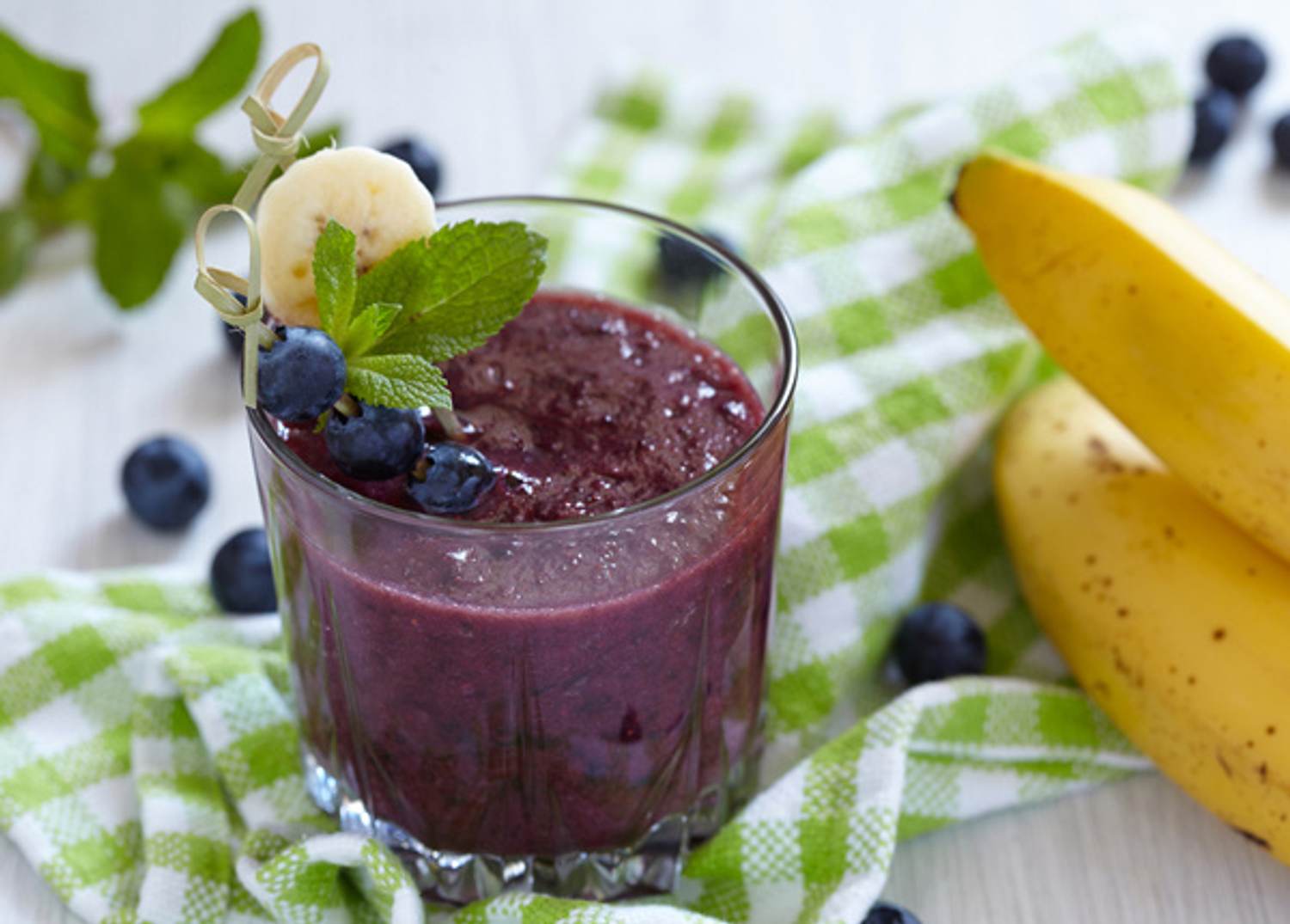 Blueberry Banana Oatmeal Chia Smoothie