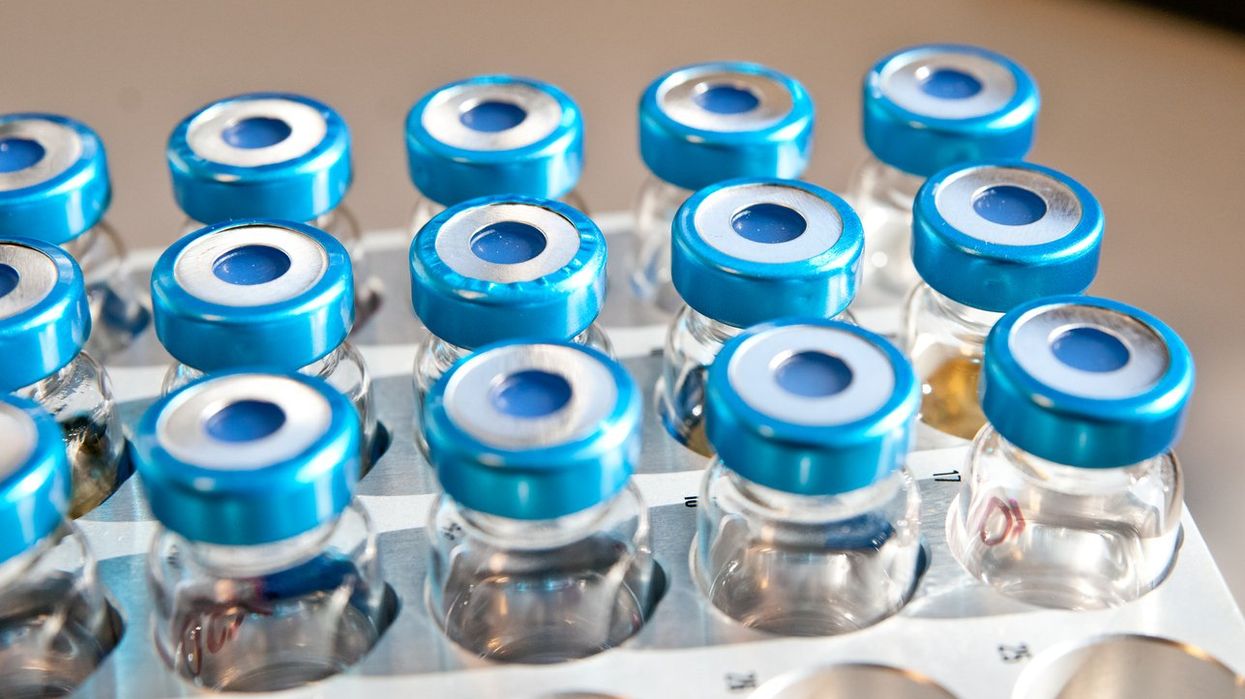 Bottles (vials) arranged in an autosampler magazine