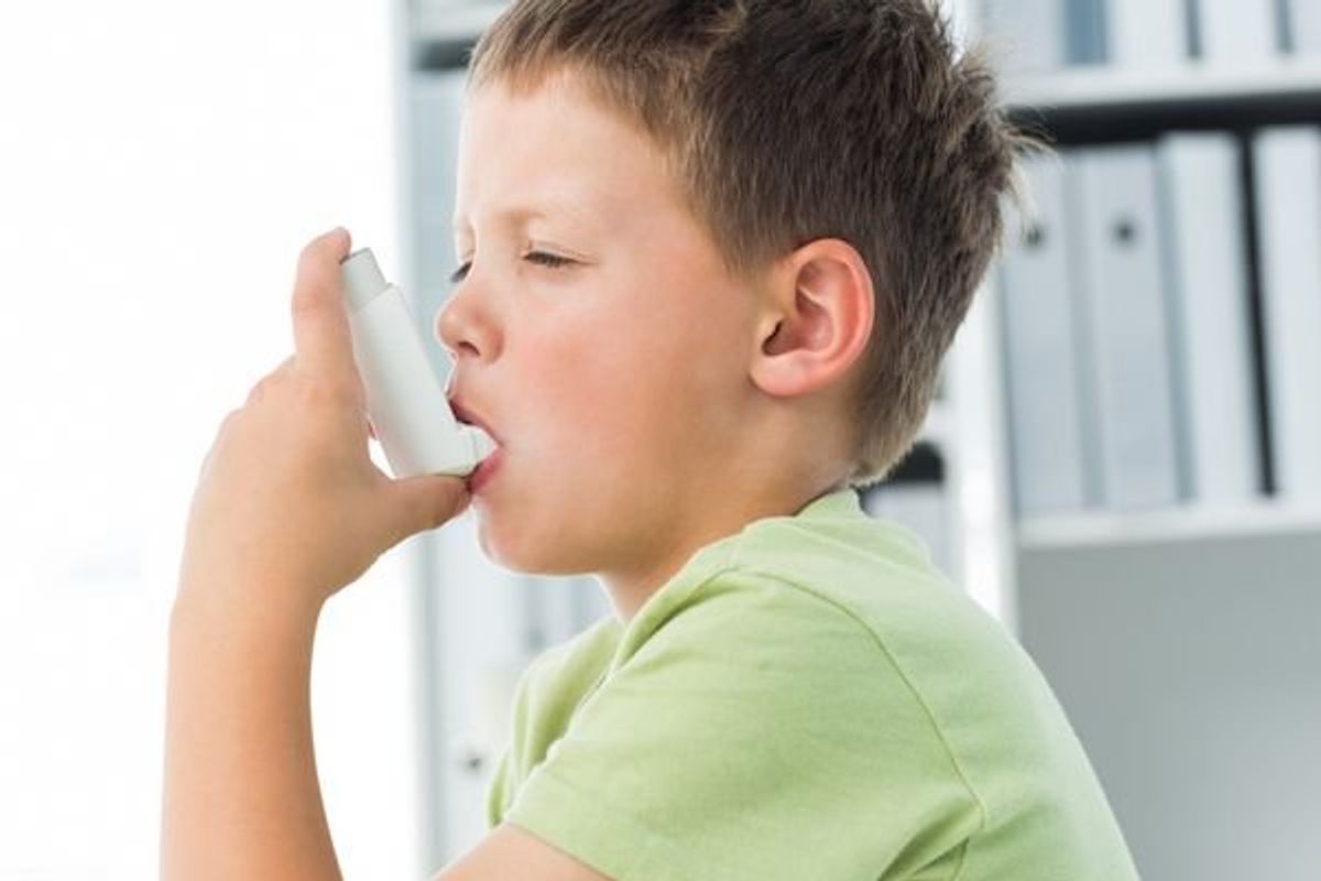 child using an inhaler