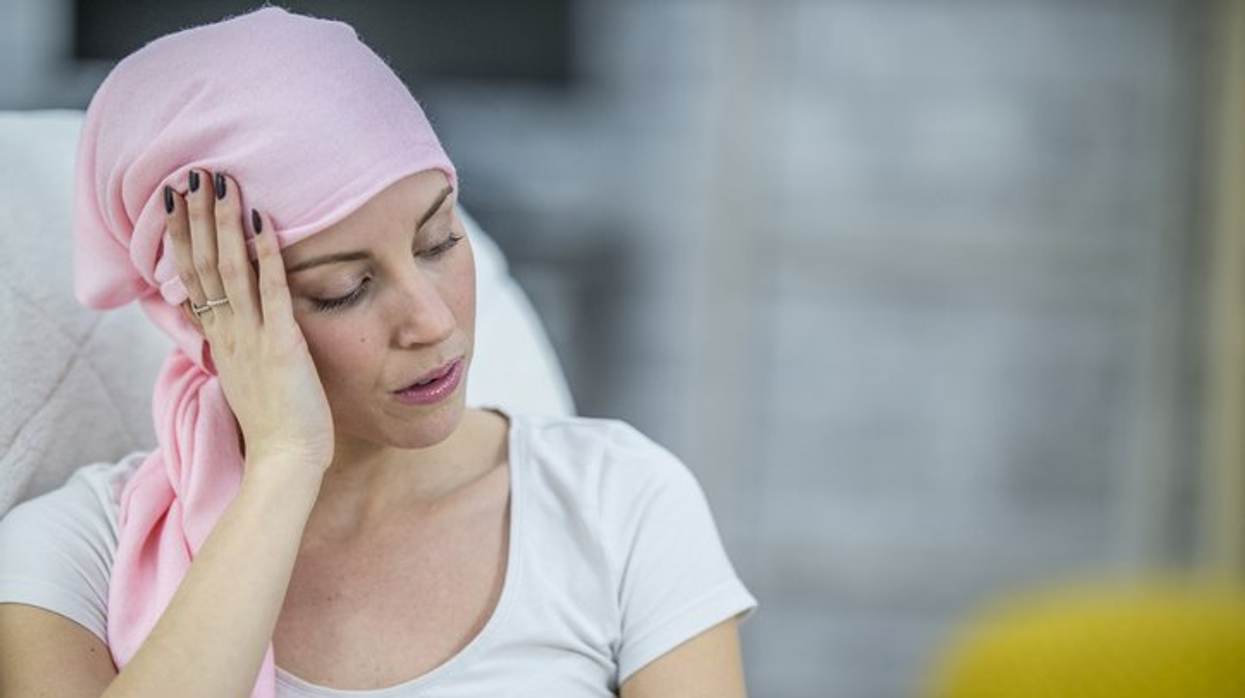 Cómo cuidar tu salud mental si tienes cáncer de colon