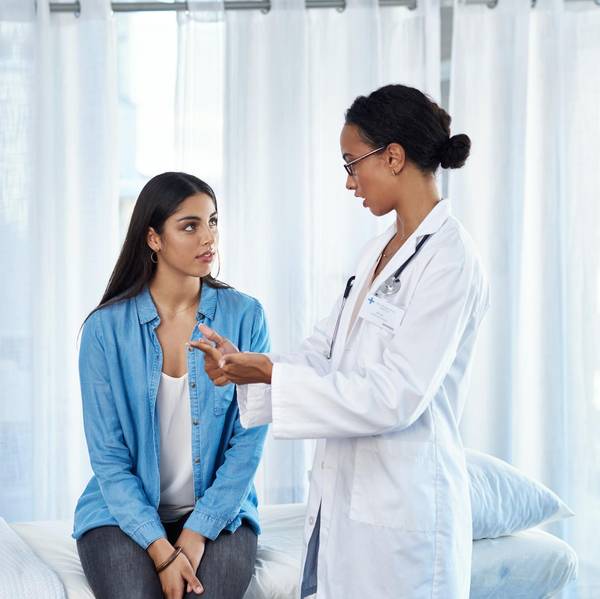 Conversaci\u00f3n sobre la salud: Qu\u00e9 preguntas puede hacer a su m\u00e9dico si piensa que tiene fibromas uterinos