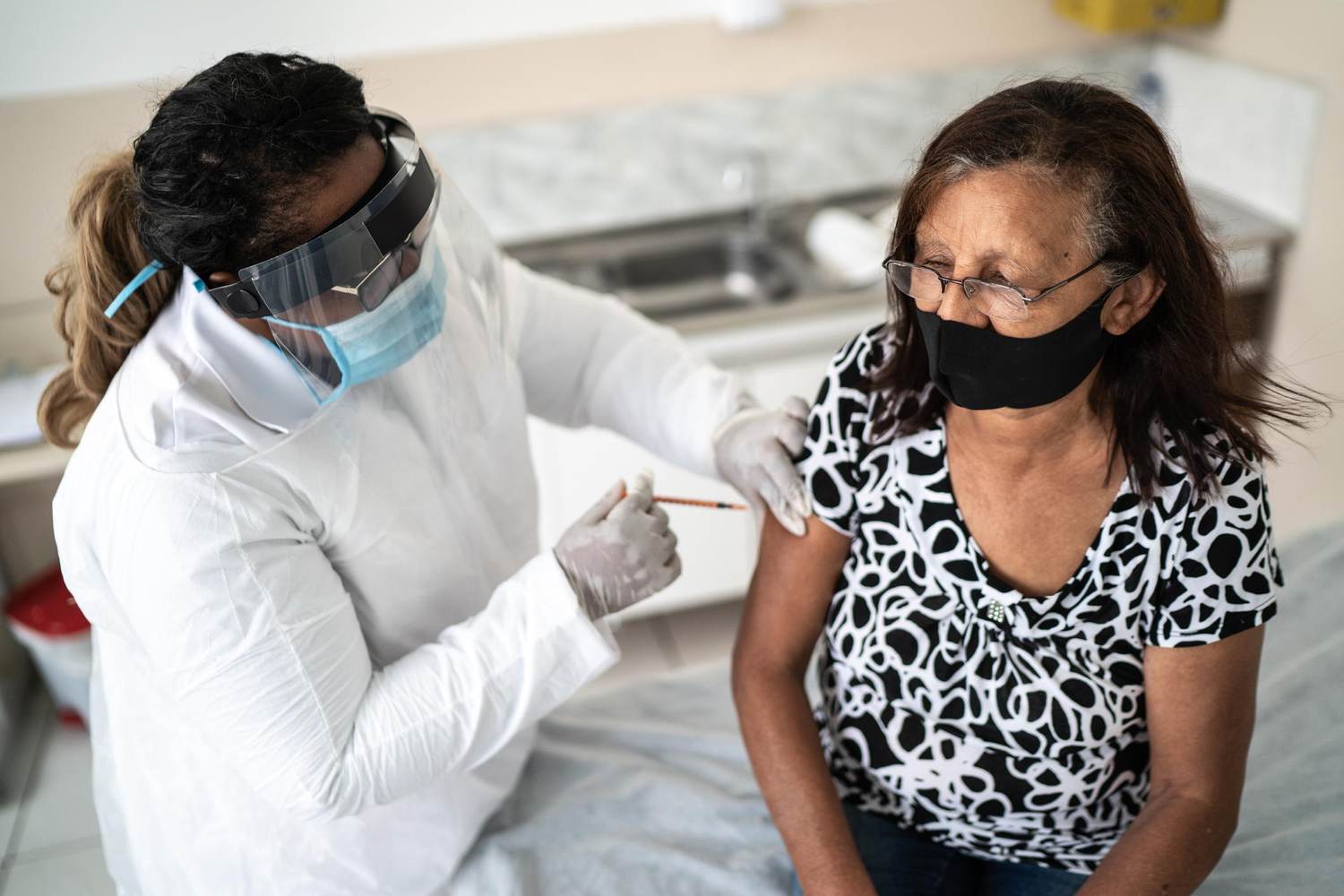 COVID-19 Vaccine Side Effects Are Rare, but Here's How To Report Them if You Have Them