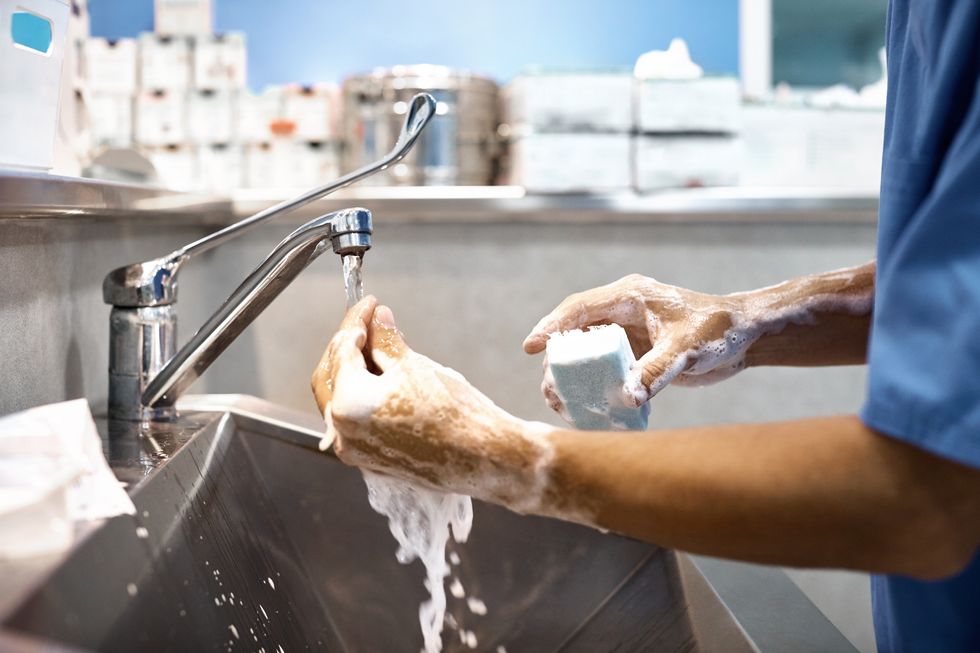 Dangerous Bacteria May Lurk in Hospital Sinks