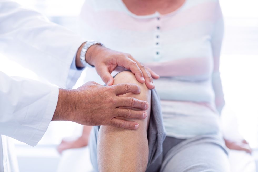 Do 'Cures' for Knee Pain From Stem Cell Clinics Work?