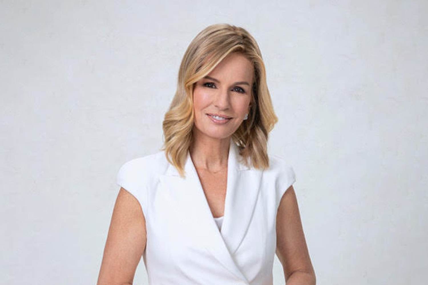 15 Minutes With: Jennifer Ashton, M.D., Talks About the Importance of Self-Care and Protecting Your Mental Health