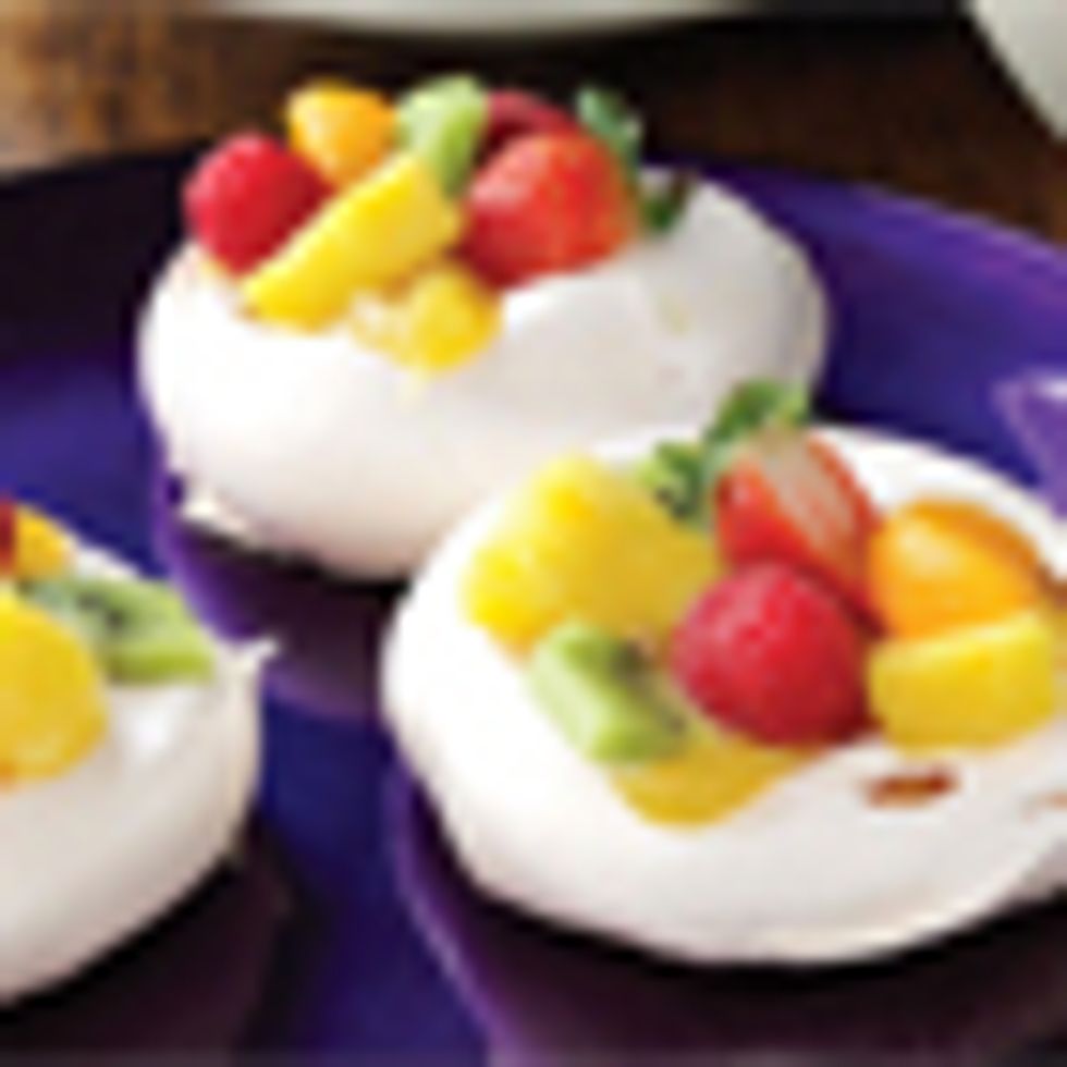 Easter Meringue Cups