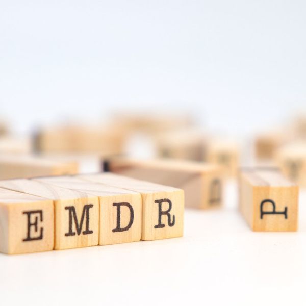 emdr acronym on wooden cubes