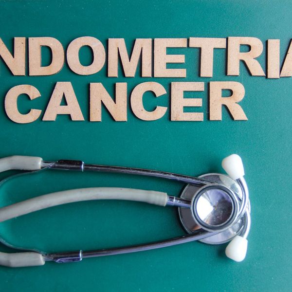 endometrial cancer words with stethoscope