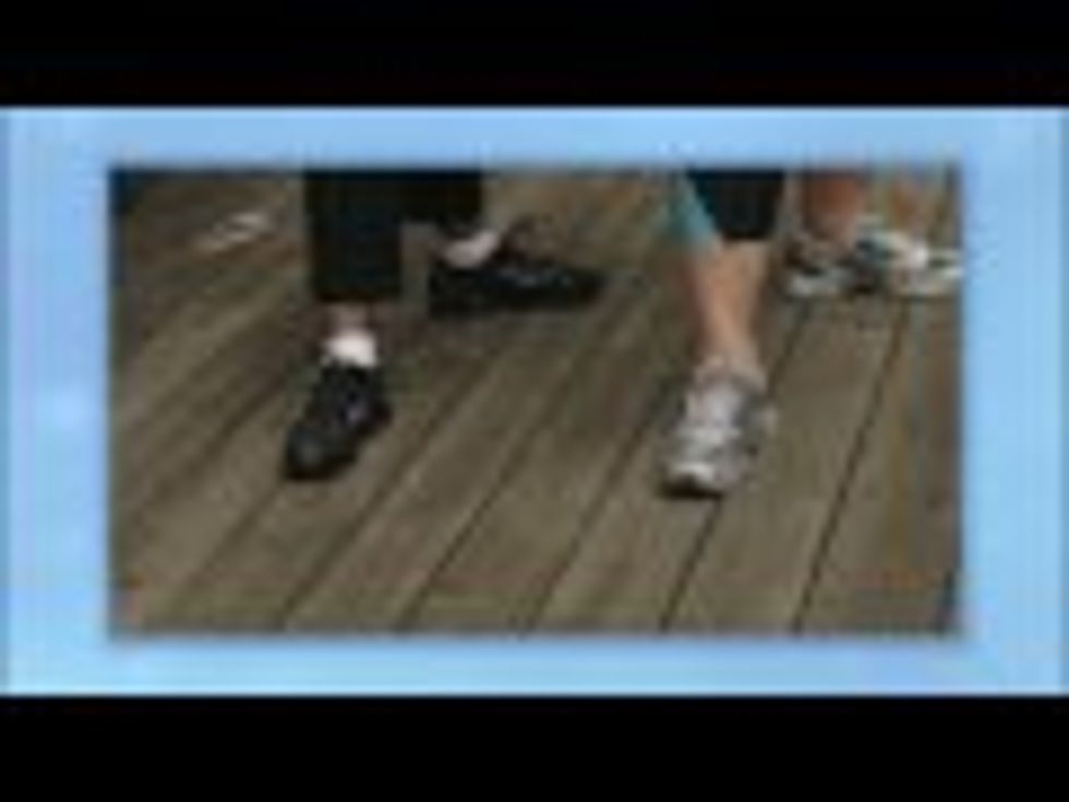 Exercises for Rheumatoid Arthritis: Lunge Yoga Pose video