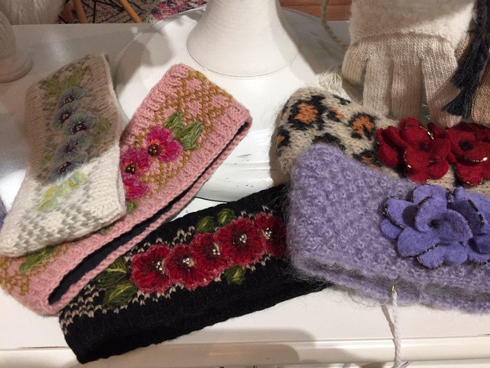 French Knot Artisan Hand-Knit Accessories