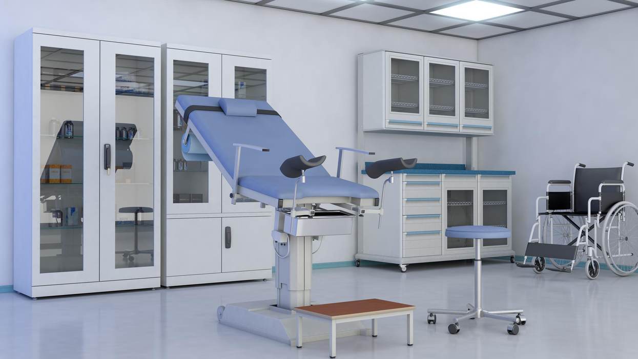 Hospitals Are Allowing Medical Students to Perform Pelvic Exams on Unconscious Women — Without Their Consent