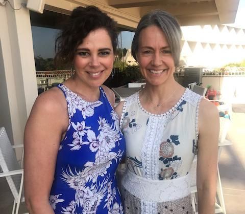 Hannah Keels (links) und Allison Disarufino im Jahr 2019.
