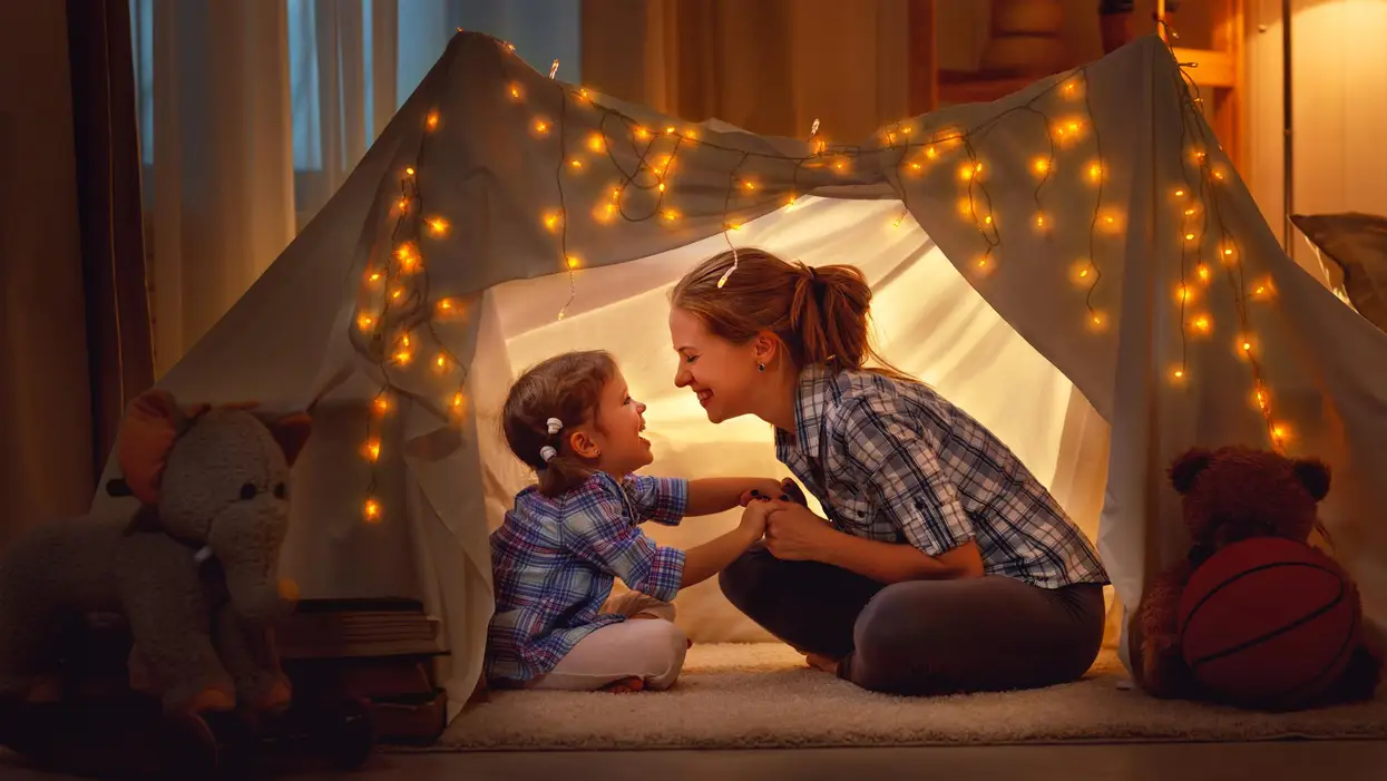 5 Tips From a Play Therapist to Help Kids Express Themselves and Unwind