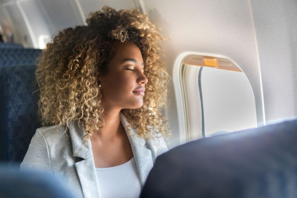 How to Stay Healthy During Holiday Flights