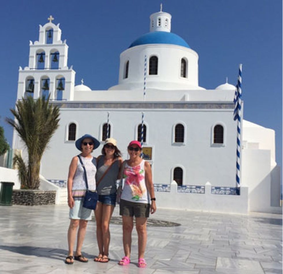 I visited Greece with my daughter A (center) and sister N (right).