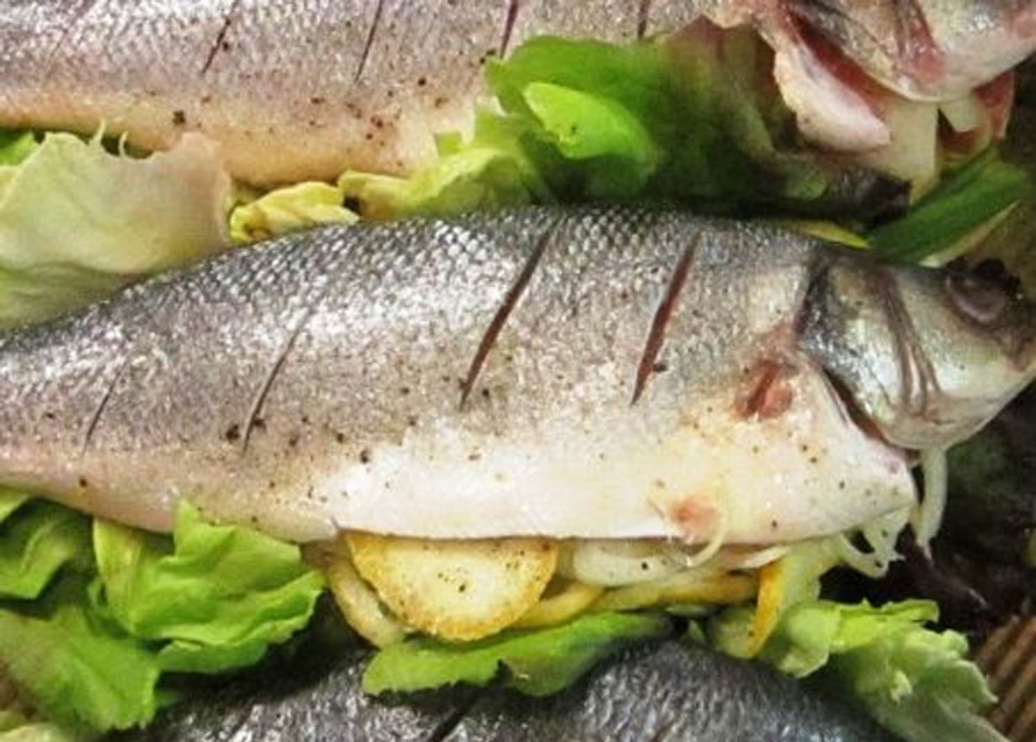 Gluten-Free Grilled Fish With Roasted Kale Chips
