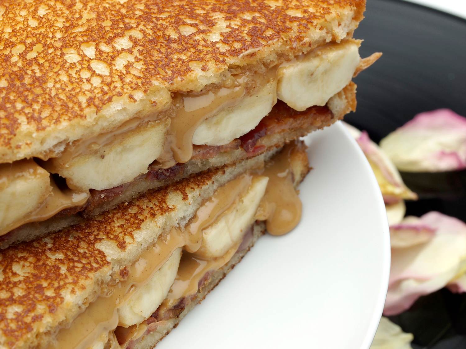 Grilled Peanut Butter and Banana Sandwich