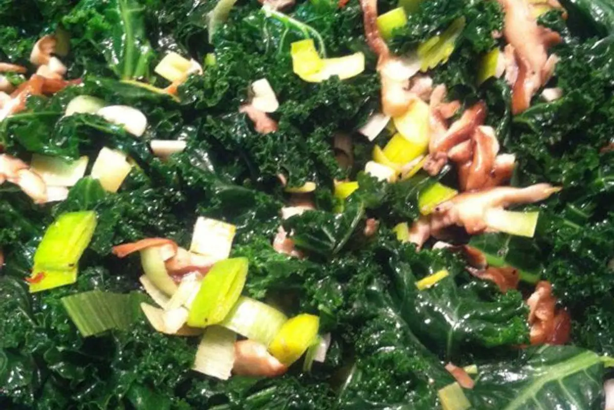 Kale and Mushroom Sauté