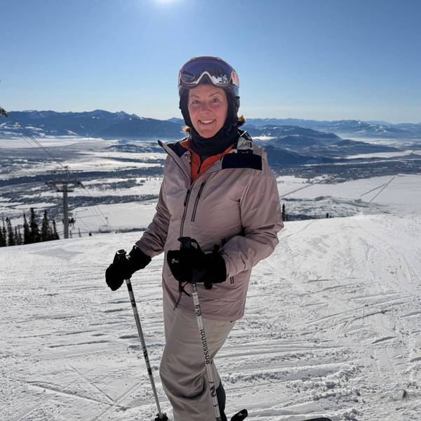 Keirney Vandiver skiing