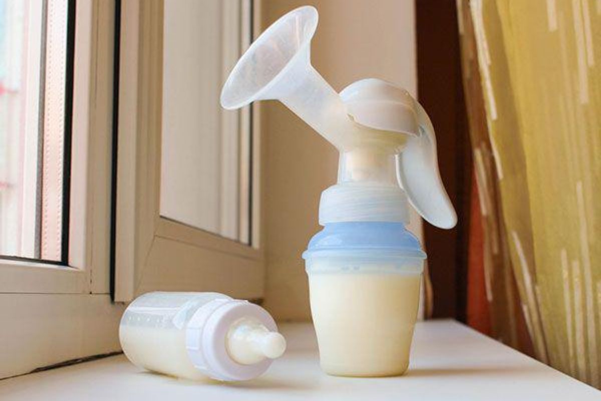 manual breast pump