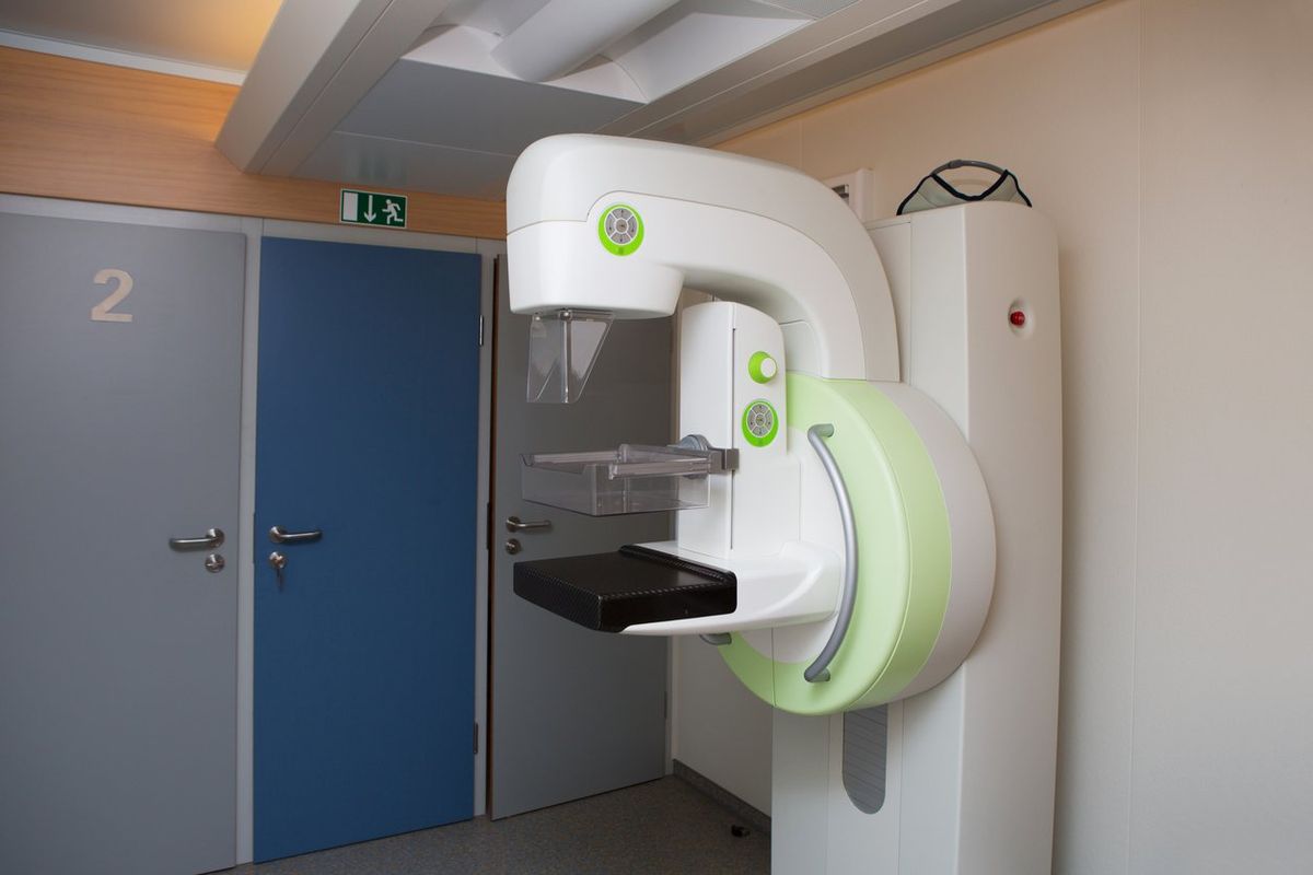 Small Mammogram Machine Making It Easier to Access Breast Care - HealthyWomen