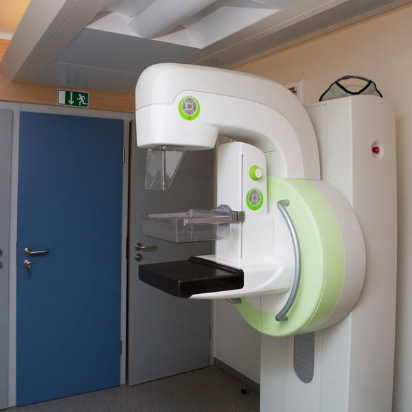 Mobile Mammography X-Ray Machine for detecting breast cancer located in small bus