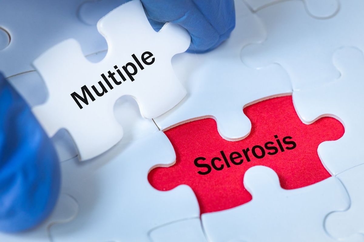 Multiple sclerosis (multiple sclerosis) a disease that affects the nervous system, written on wooden blocks