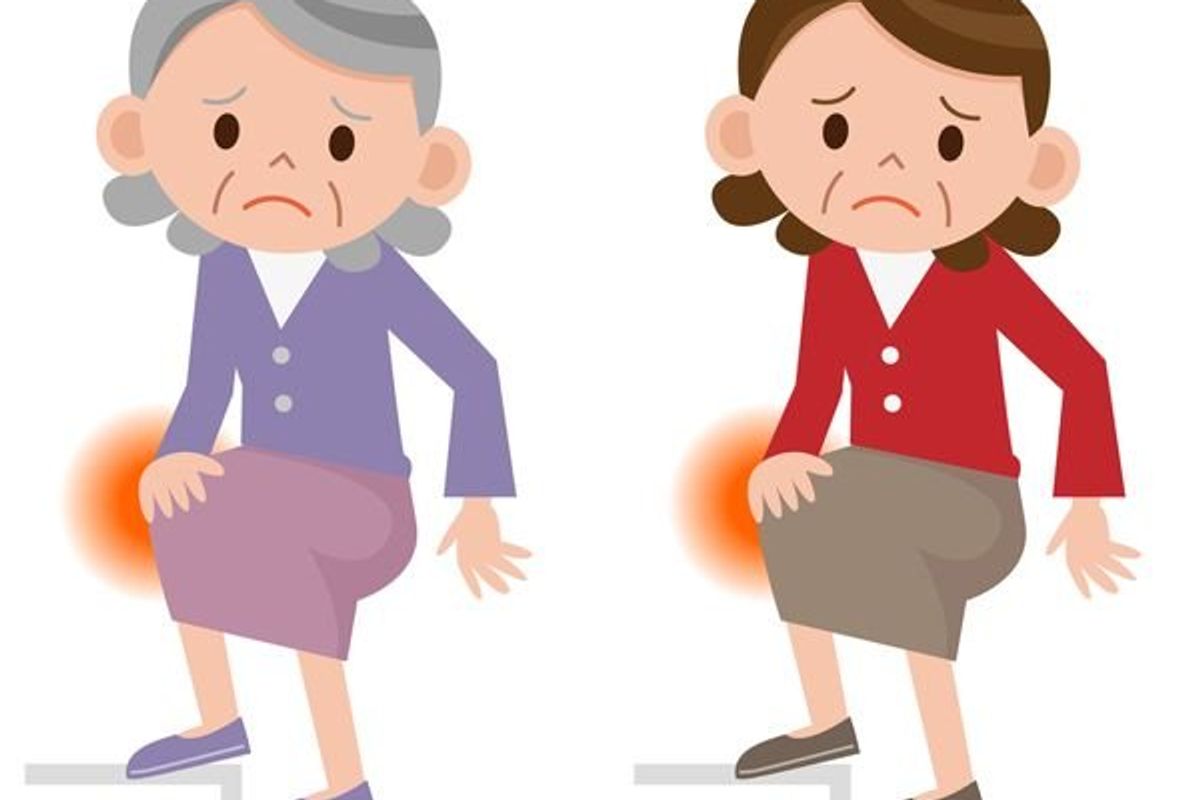 old women with knee pain