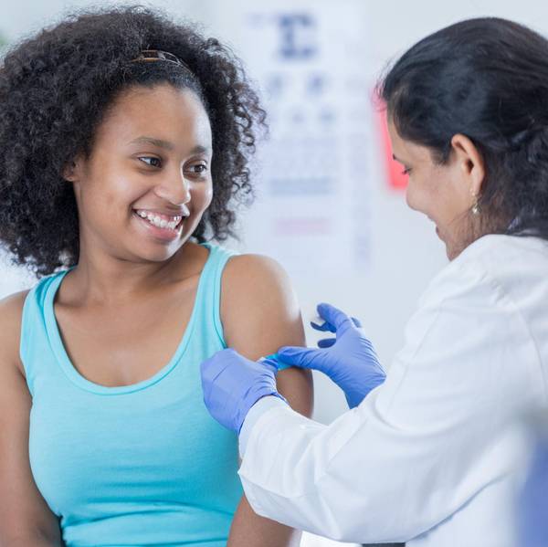 Preguntas para el m\u00e9dico de su hijo sobre la meningitis B