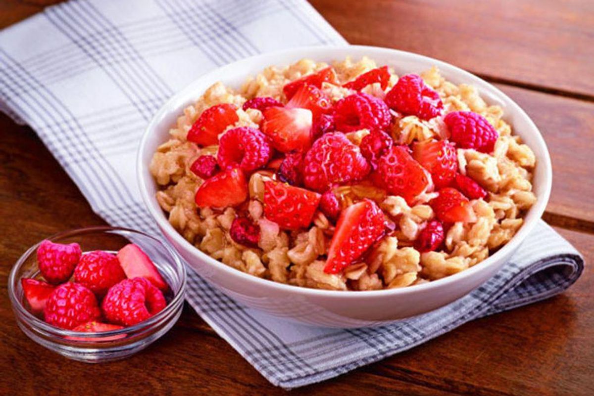 Red Fruit Trio Oatmeal