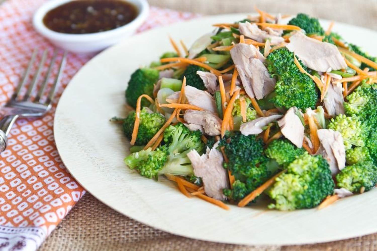 Sesame Broccoli Salad With Tuna