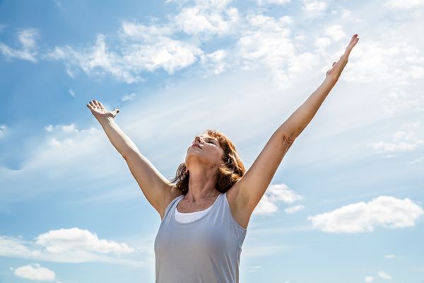 Share Your Best Thriver Pose to Support #MoreforMBC