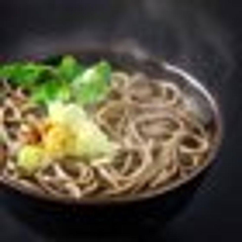 Soba Noodles Soup with Spinach and Mushrooms