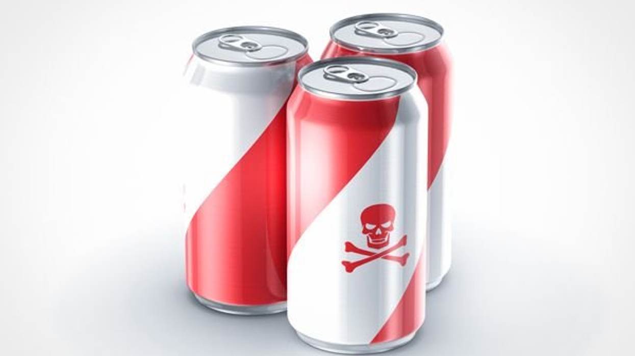 Diet Sodas Linked to Widening Waistlines in Seniors