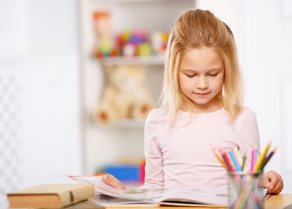 'Standing Desks' in Classrooms May Kickstart Kids' Activity HealthyWomen