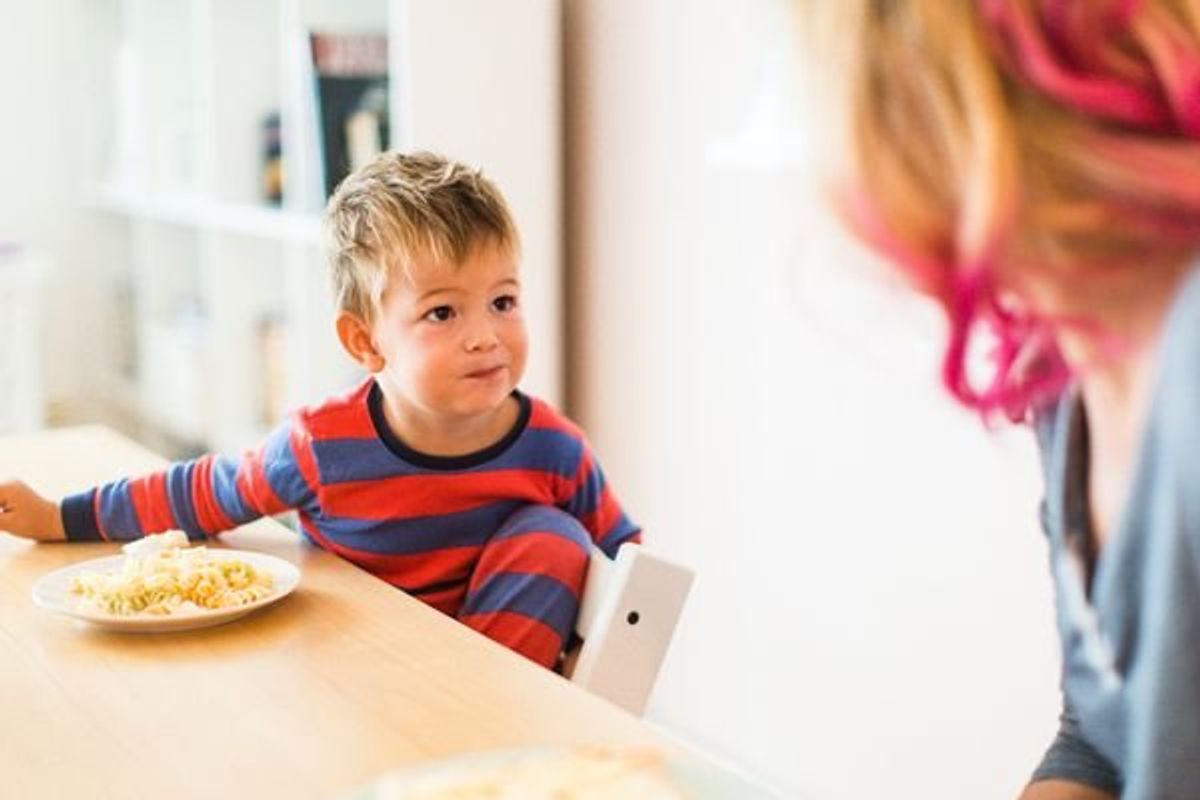 toddler refusing food