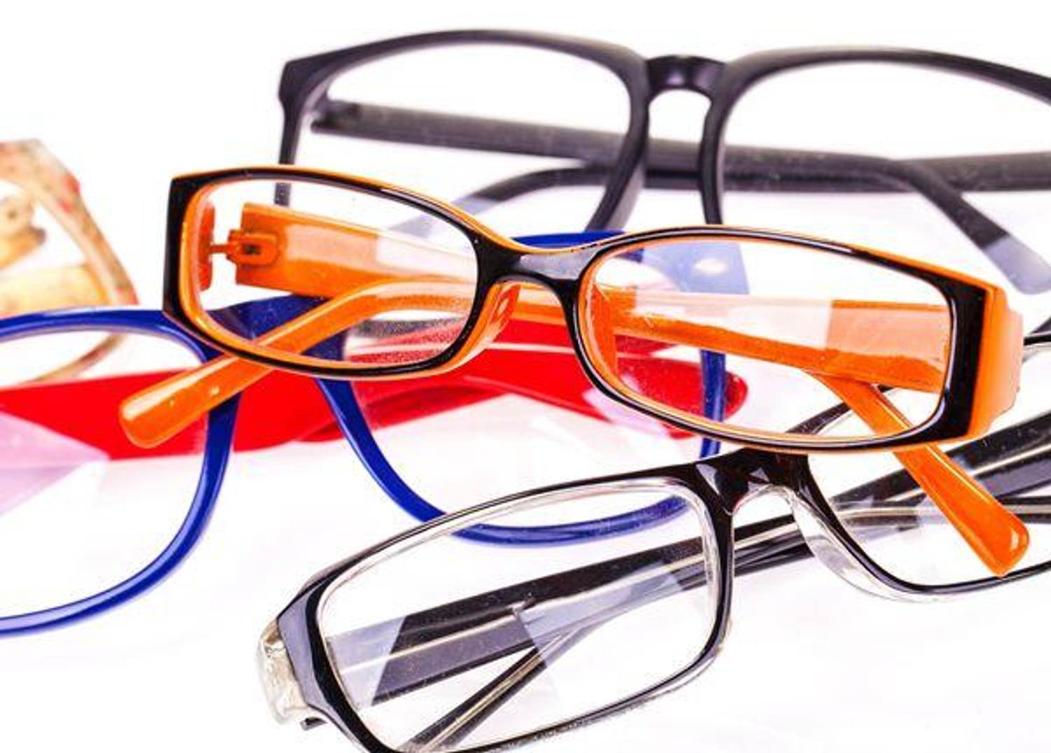 Update Your Look With Stylish Eyewear