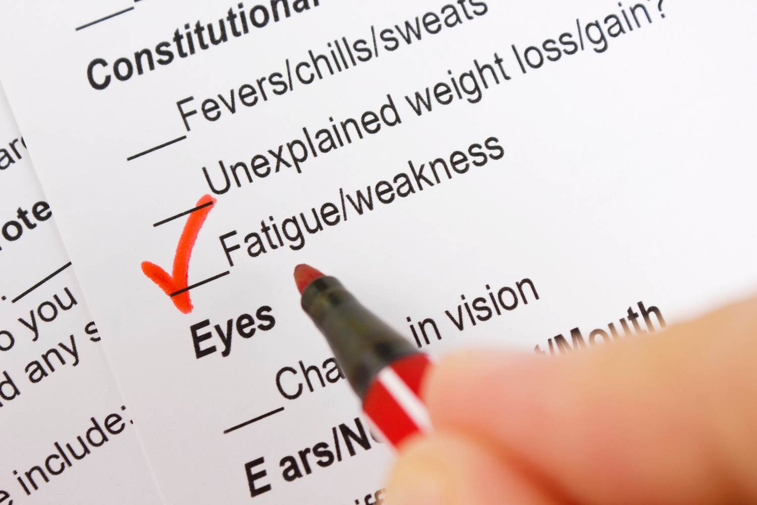 What are the symptoms of multiple sclerosis?