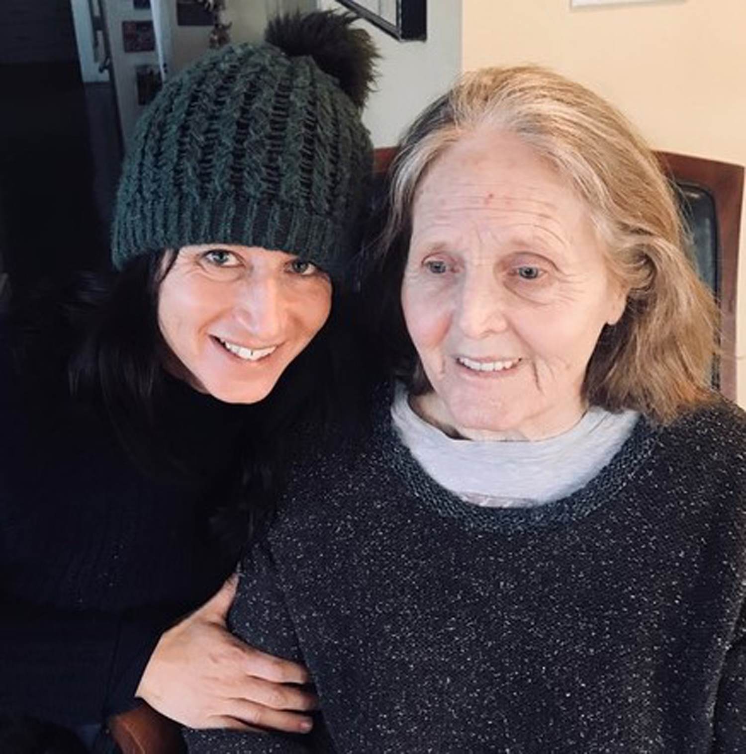 What’s the Link Between Menopause and Alzheimer’s? I Set Out for Answers After My Mother’s Alzheimer’s Diagnosis.