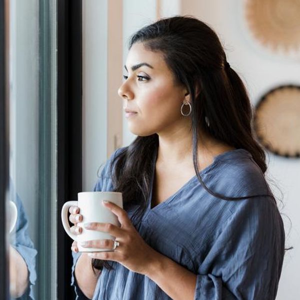 woman drinking coffee